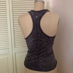 Lululemon Racerback Workout Tank - Size 4